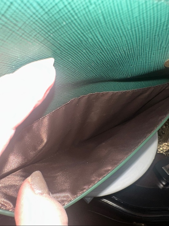 Lovenook Elegant Green Wristlet Clutch NWOT - Picture 6 of 8